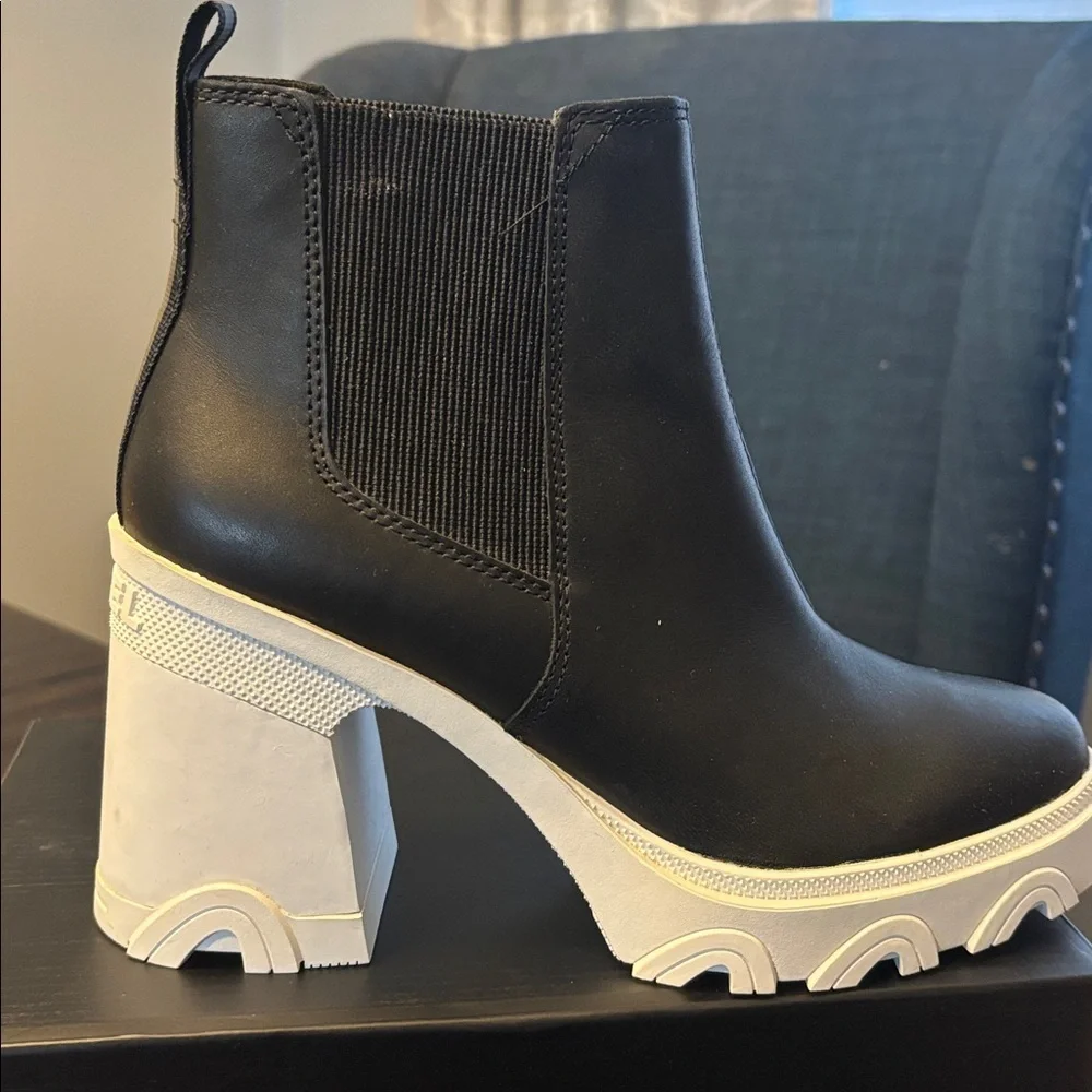 Sorel worn style stylish